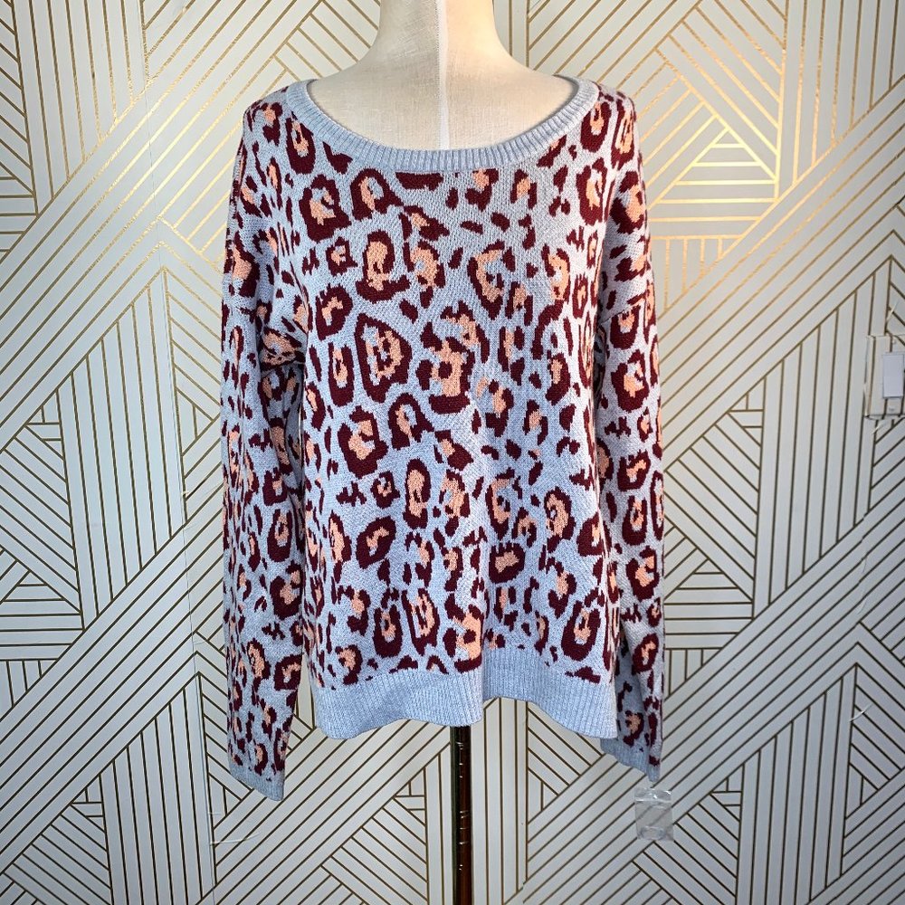 Maison Jules Gray Leopard Print Pullover Sweater